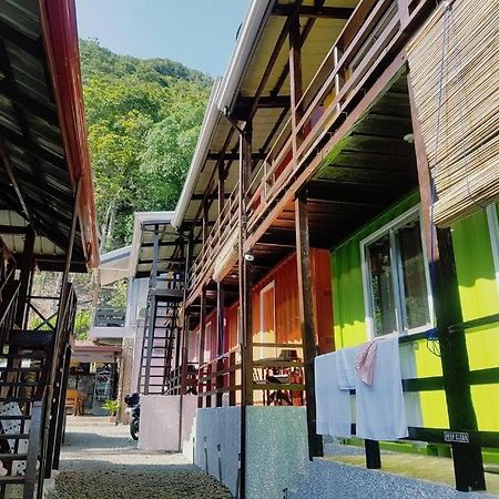 Aura Marina Sands Beach Resort Baler Kültér fotó